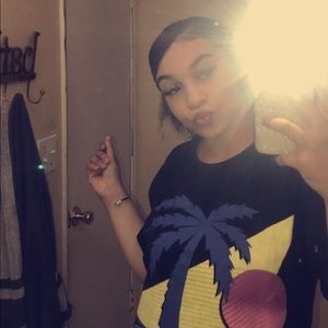 Meet your Posher, Whitney